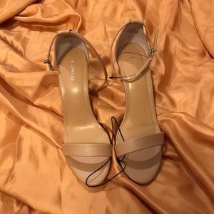 Tan Express Heels